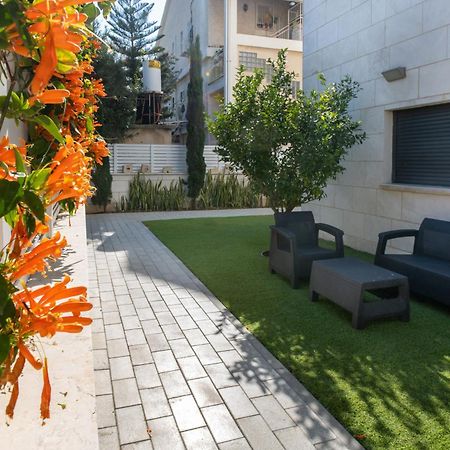 Balfour Sea View City Center Нагарія Екстер'єр фото