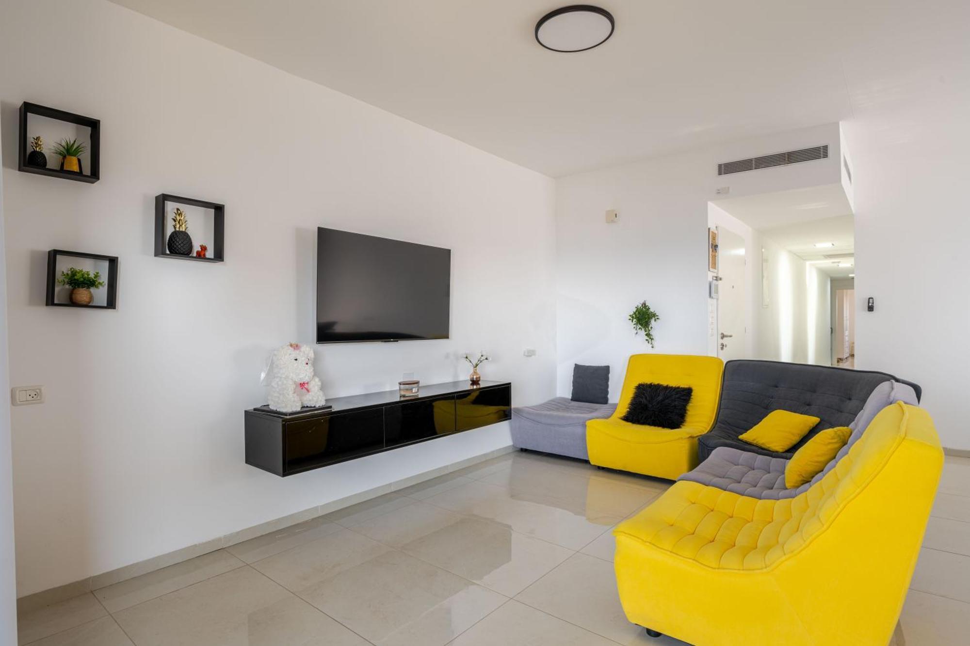 Balfour Sea View City Center Нагарія Екстер'єр фото