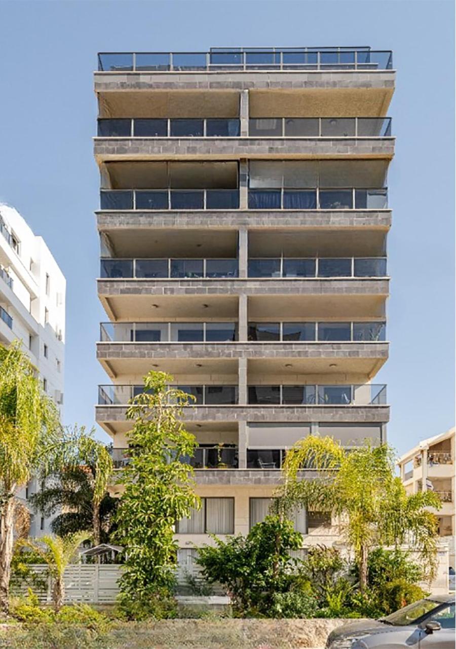 Balfour Sea View City Center Нагарія Екстер'єр фото