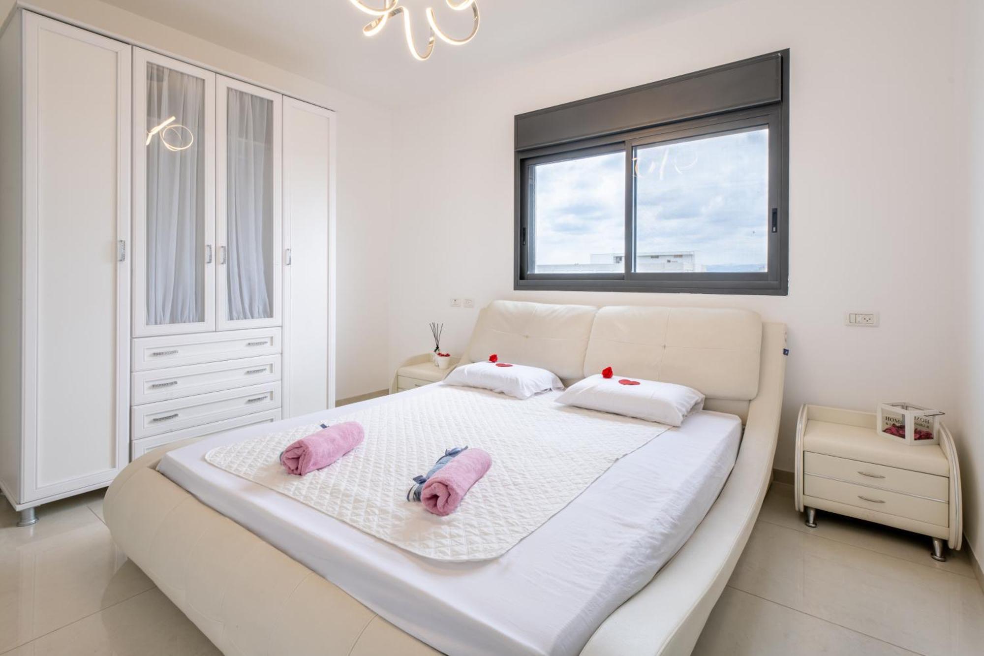 Balfour Sea View City Center Нагарія Екстер'єр фото